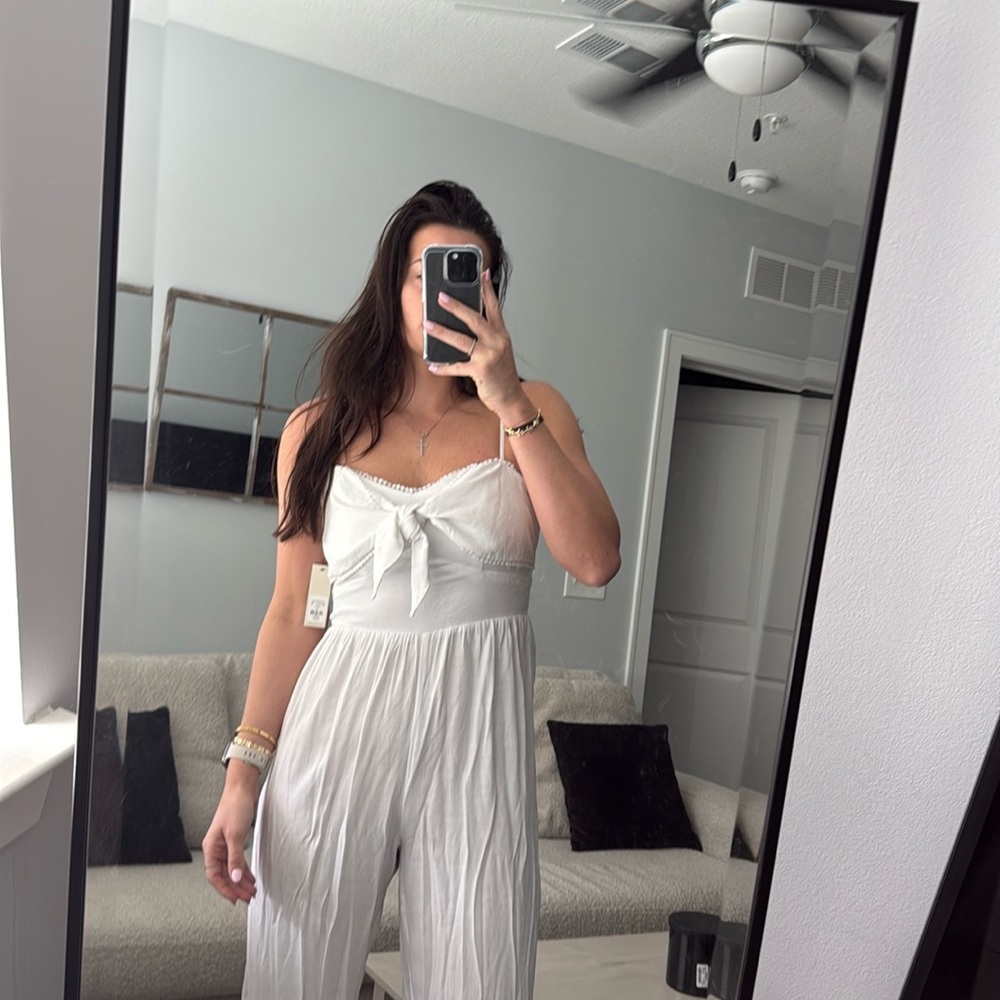 Francesca’s white romper